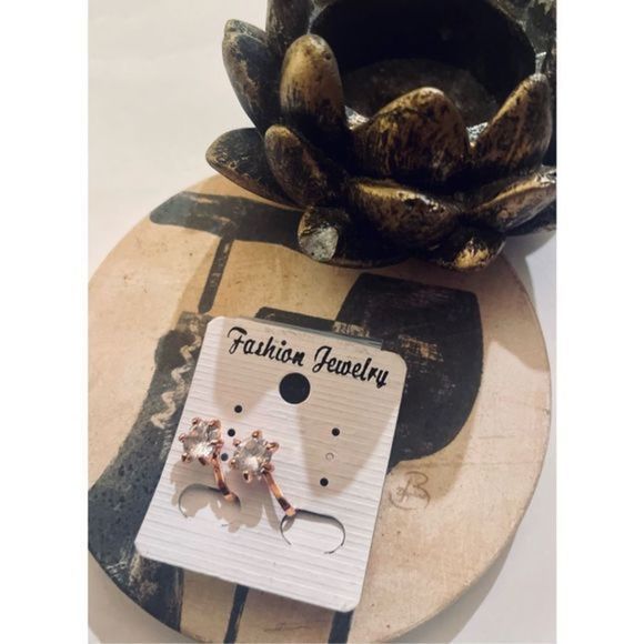 Gold sparkle EARRINGS - Picture 3 of 7